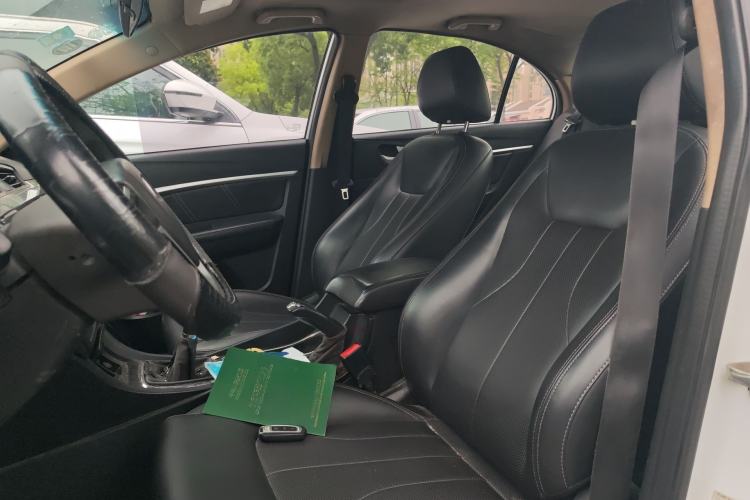 Used Geely Auto Emgrand 2017 Sedan Million Edition 1.5L Manual Upward Connect Version