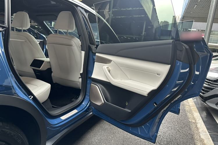 Used ONVO L60 2024 60 kWh Rear-Drive Version