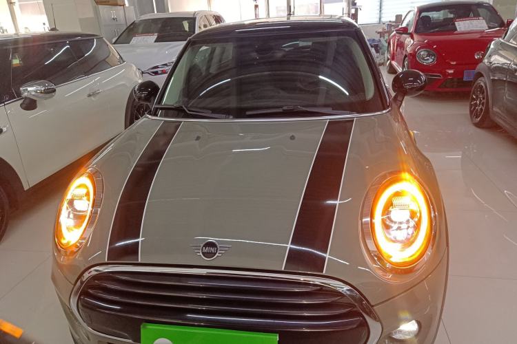 Used MINI MINI 2018 1.5T COOPER Artist
