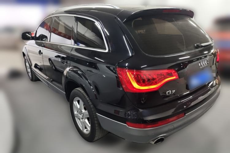 Used Audi Q7  Rear Left 45 Deg