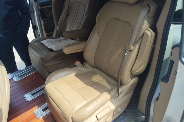 Used Buick GL8 2018 ES 28T Flagship Model China VI Standard