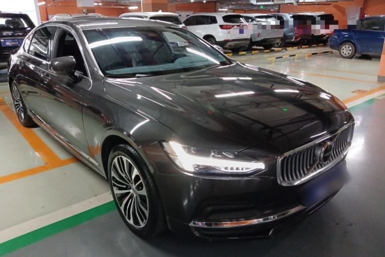 Used Volvo S90 2024 B5 Zhiyi Luxury Edition
