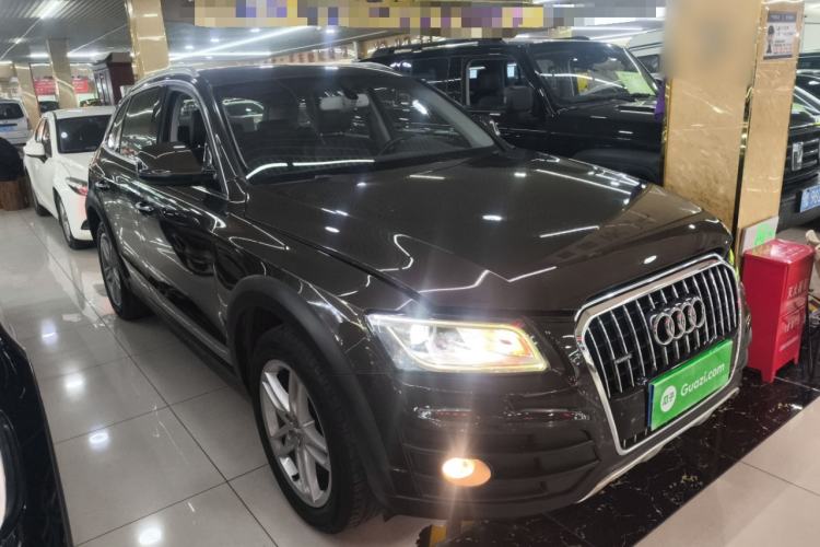 Used Audi Q5 2017 Plus 40 TFSI Technology Model