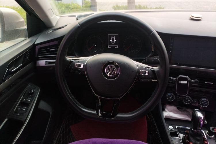 Used Volkswagen Bora 2019 1.5L Automatic Elite Version Steering Wheel