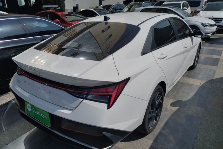 Used Hyundai Elantra 2023 1.5L CVT LUX Prestige Edition