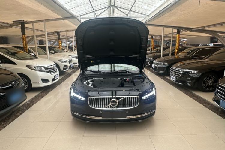 Used Volvo S90 2024 B5 Zhiyuan Luxury Edition
