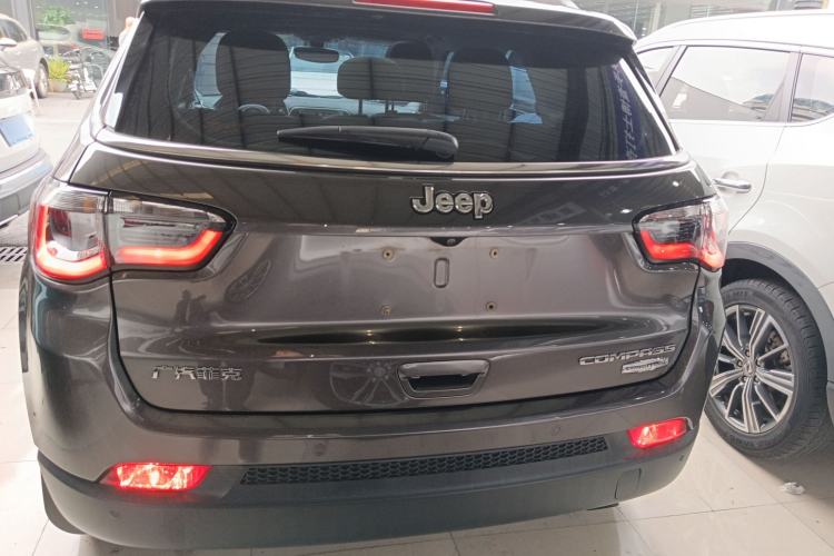 Used Jeep Compass 2017 200T Automatic Family Edition
