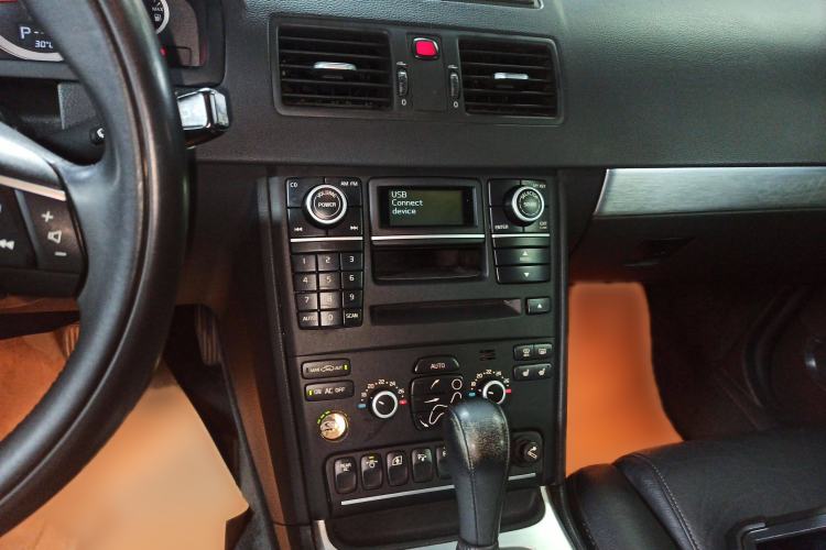 Used Volvo XC Classic 2014 T5 Luxury Edition