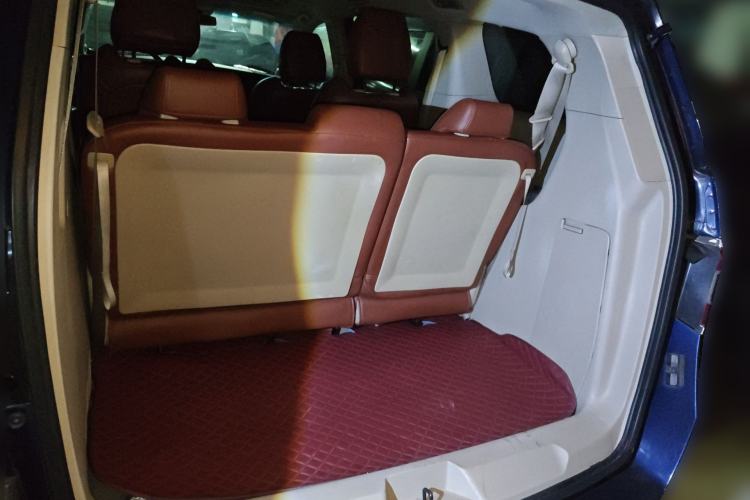 Used Buick GL8 2013 2.4L CT Luxury Business Comfort Edition Trunk