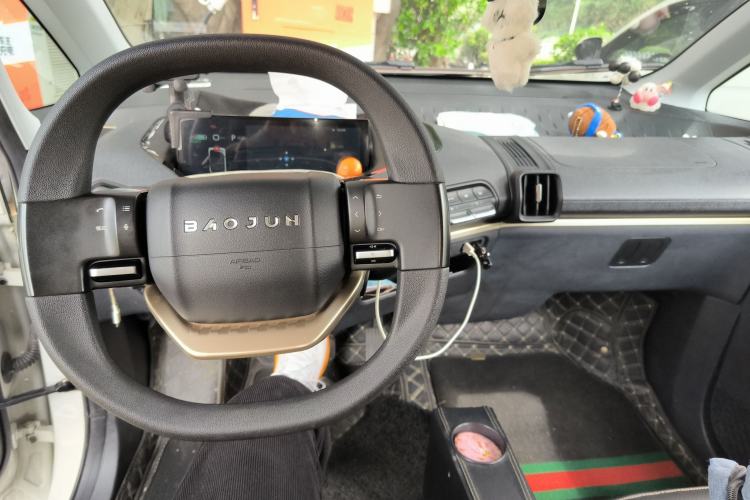 Used Baojun KiWi EV 2022 Artist Lite Edition Lithium Iron Phosphate
