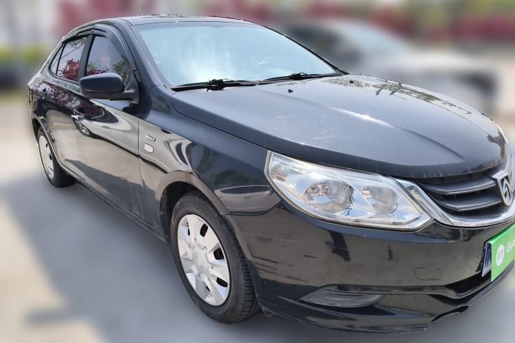 Used Baojun 630 2014 1.5L manual standard version
