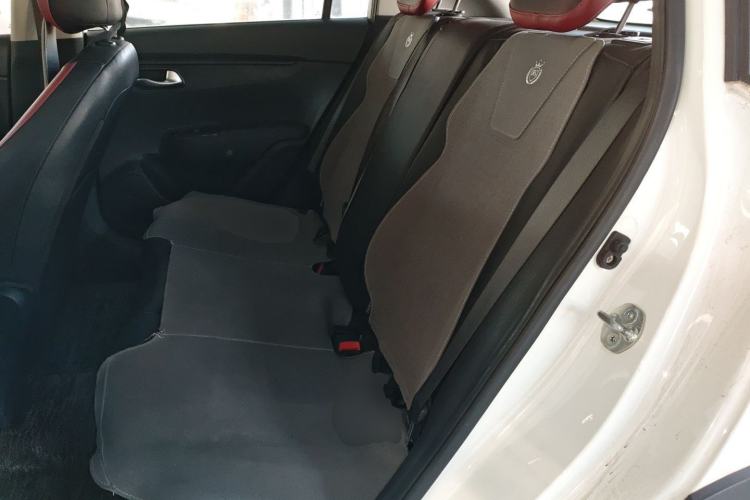 Used Kia KX Cross 2017 1.4L MT GLS