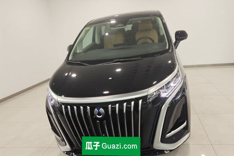 Used Denza D9 2024 EV 620 Premium Model Front