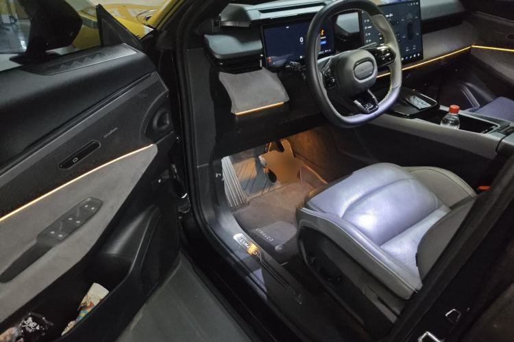 Used Lynk & Co 08 EM-P 2023 245km Ultra-Long Range Halo Driver Seat