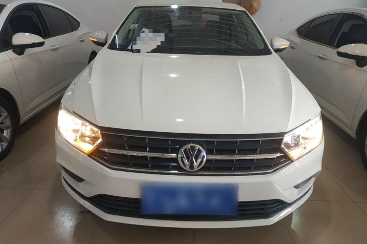Used Volkswagen Bora 2016 1.6L Automatic Fashion Model