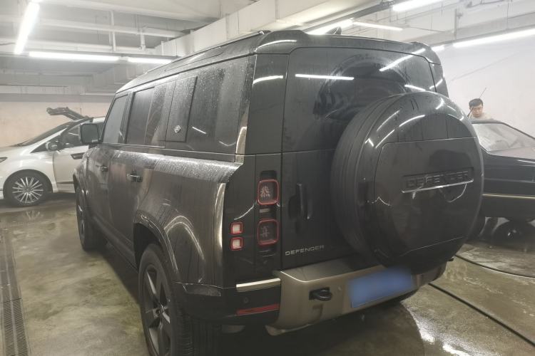 Used Land Rover Defender 2024 110 3.0T P400 X-DYNAMIC HSE Rear Left 45 Deg