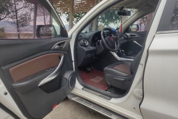 Used BYD Song 2017 Gaishe Upgrade Edition 1.5TID Automatic Elite Model Driver Seat