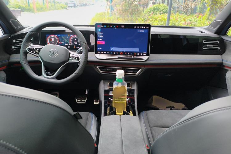 Used Volkswagen Tiguan L 2024 PRO 380TSI Four-Wheel Drive R-Line Prestige Edition
