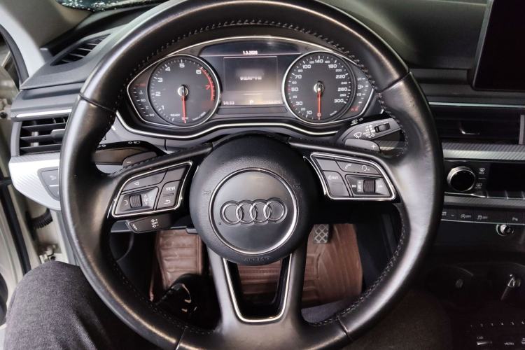 Used Audi A4L 2017 40 TFSI Fashion Model