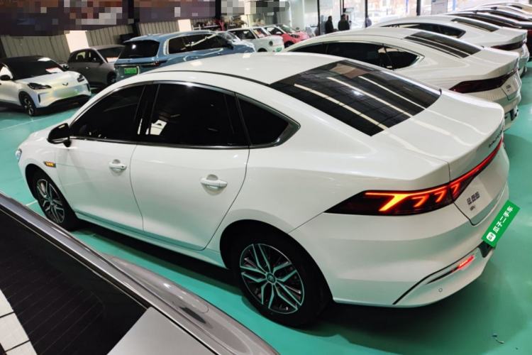 Used BYD Qin PLUS 2024 Honor Edition EV 420KM Leading Model