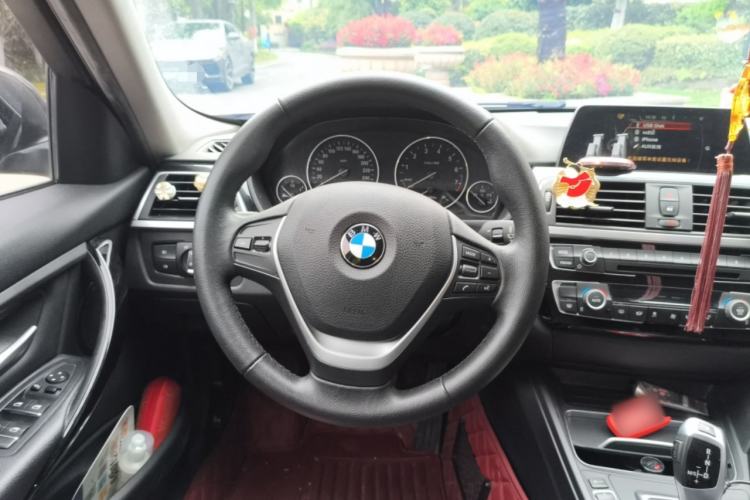 Used BMW 3 Series 2016 320Li Fashion Model

