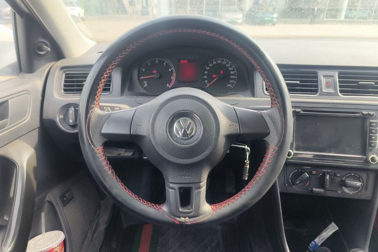 Used Volkswagen Santana 2015 1.4L Manual Fashion Edition Steering Wheel