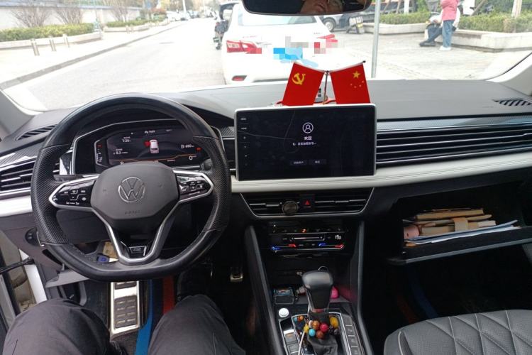 Used Volkswagen Tiguan L 2022 330TSI Automatic Two-Wheel Drive R-Line Enhanced Edition
