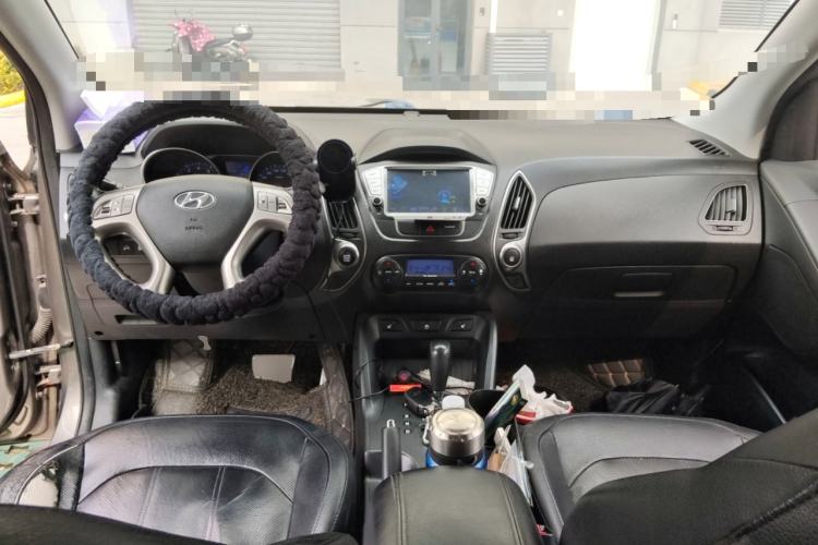 Used Hyundai ix35 2013 2.0L Automatic Two-Wheel Drive Smart GLS China IV Standard
