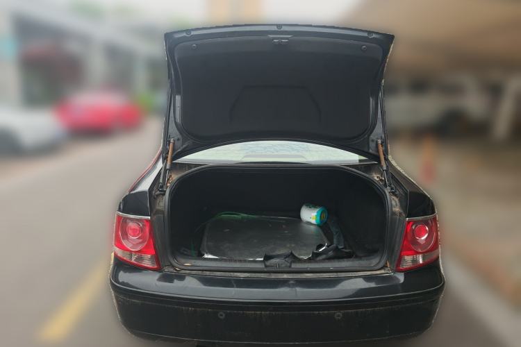 Used Volkswagen Passat 2007 2.0L Manual Standard Edition Trunk