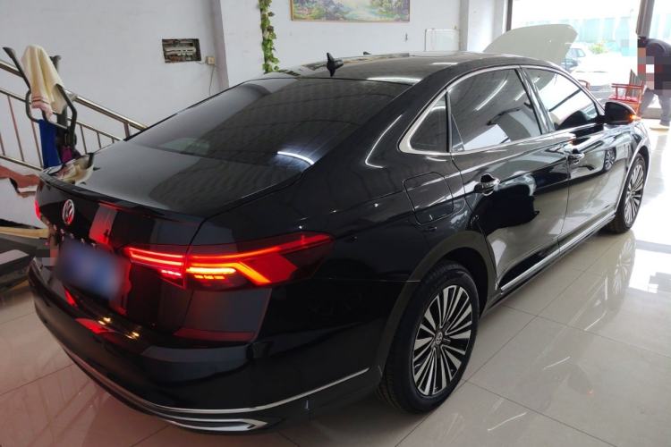 Used Volkswagen Passat 2020 330TSI Elite Edition China VI Rear Right 45 Deg