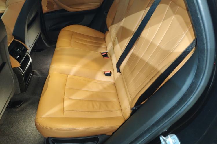 Used BMW X6 2018 xDrive28i
