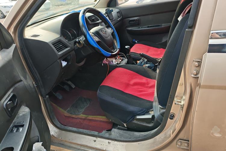 Used Wuling Hongguang 2013 1.5L Base Version