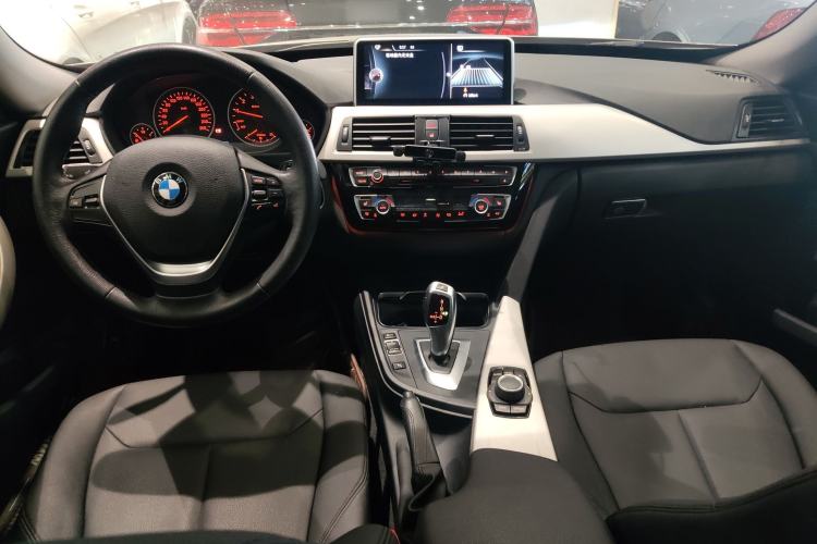 Used BMW 3 Series GT 2017 320i Sport Edition