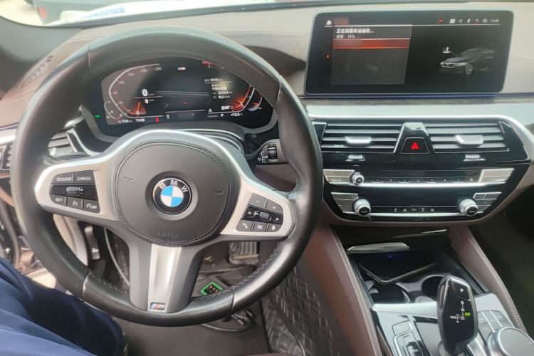 Used BMW 5 Series 2022 Second Facelift 525Li M Sport Package
