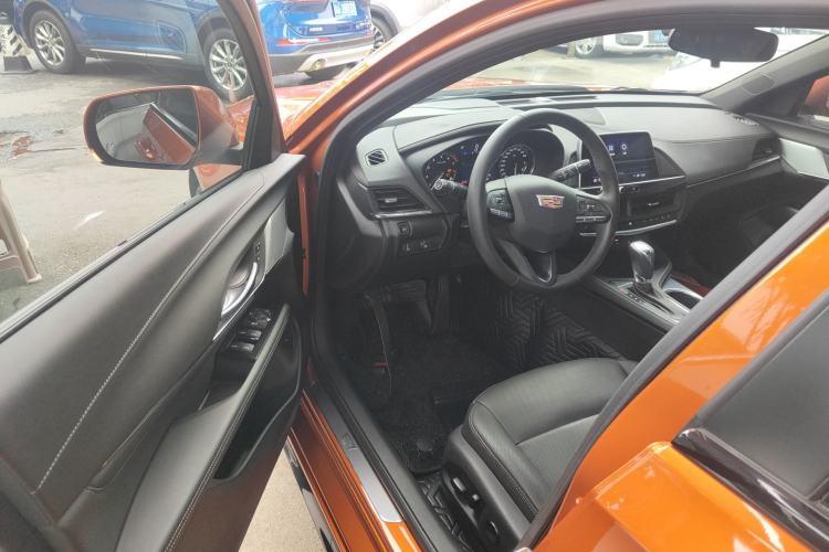 Used Cadillac CT4 2023 25T Luxury Model Driver Seat