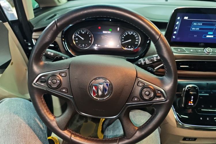 Used Buick GL8 2022 Land Executive Class 652T Prestige Model
