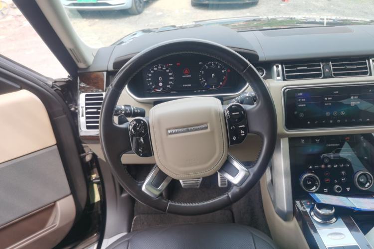 Used Land Rover Range 2021 3.0 L6 Century Extended Classic Edition