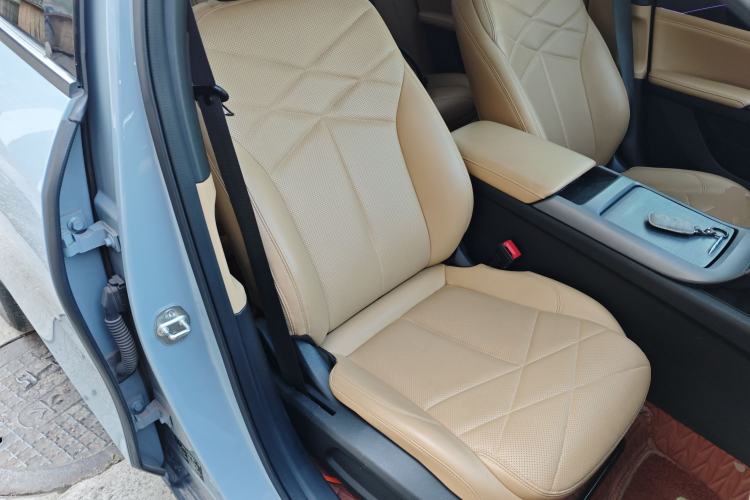 Used Geely Galaxy L6 2023 60km AIR
