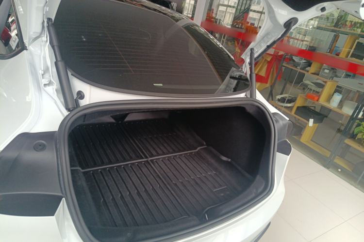 Used Tesla Model 3 2023 Rear-Wheel-Drive Version