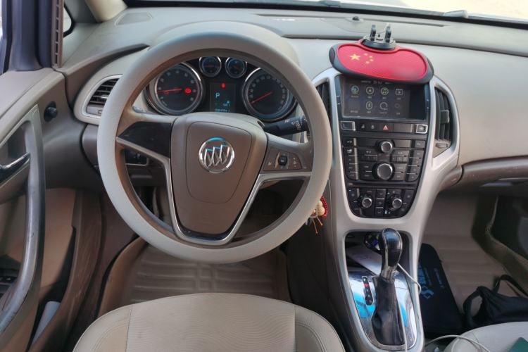 Used Buick GT 2013 GT 1.6L Automatic Fashion Edition Steering Wheel