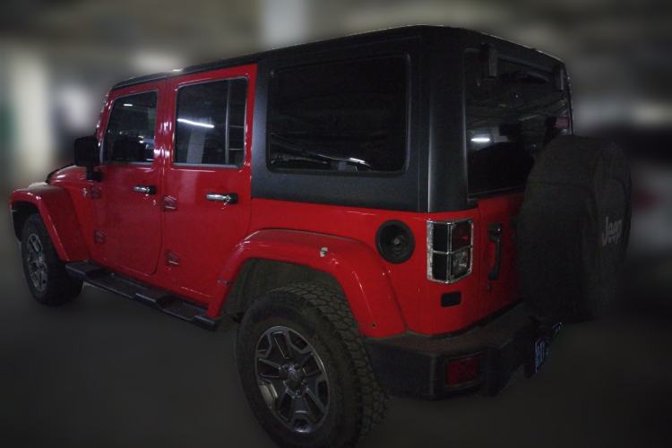 Used Jeep Wrangler 2015 3.0L Sahara Four-Door Comfort Edition
