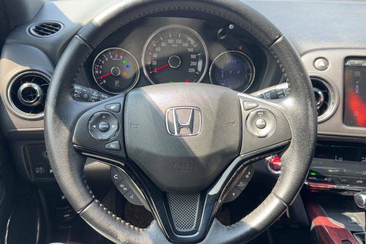Used Honda XR-V 2015 1.8L VTi CVT Luxury Edition Interior 6