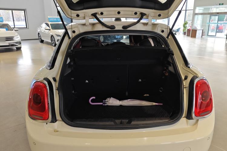 Used MINI MINI 2017 1.5T COOPER Ice Blue Limited Edition Five-Door Version