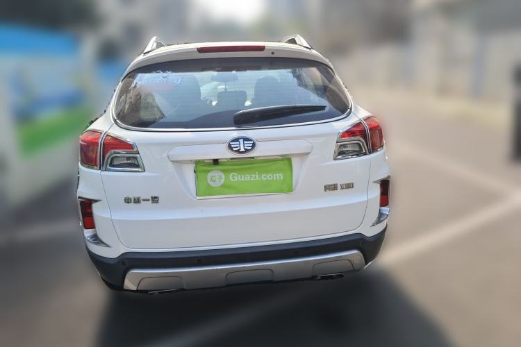 Used Bestune X80 2013 2.0L manual luxury version