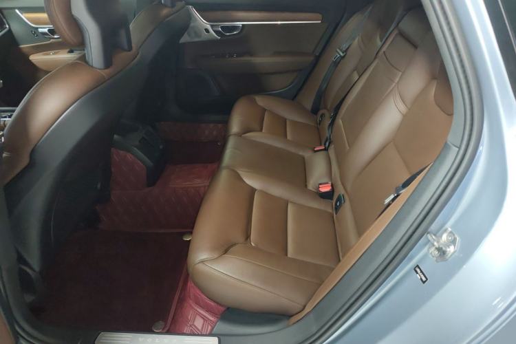 Used Volvo S90 2018 T4 Zhiyi Edition
