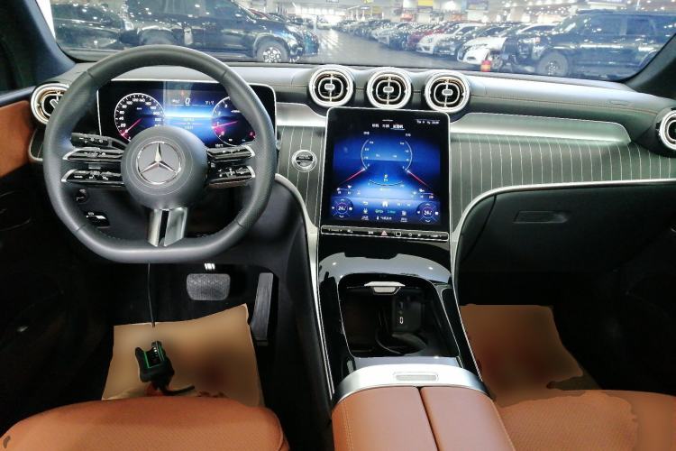 Used Mercedes-Benz GLC 2023 GLC 300 L 4MATIC Dynamic 7-Seater
