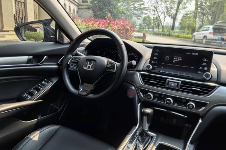 Used Honda Accord 2018 260TURBO Elite Edition China VI Interior 3
