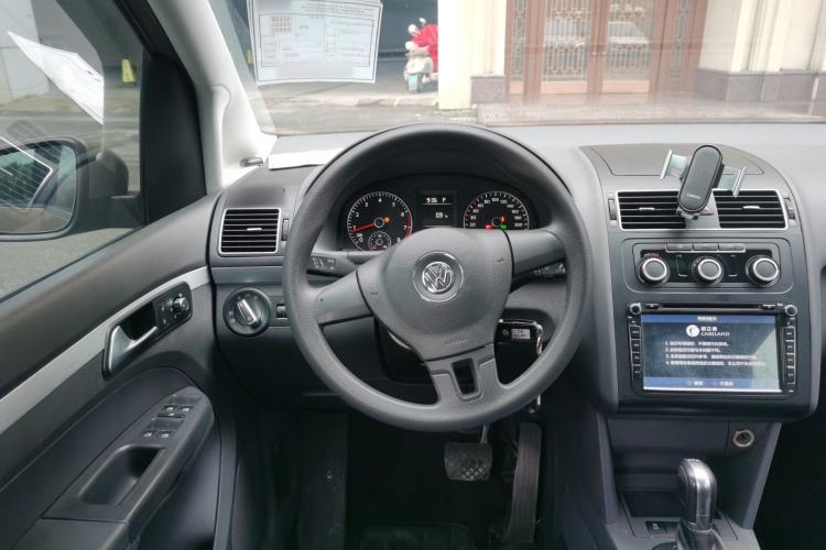 Used Volkswagen Touran 2015 1.4T DSG Comfort Edition 5 Seats Steering Wheel