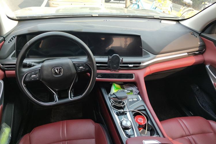 Used CHANGAN CS75 PLUS 2020 2.0T Automatic Pilot Version Center Console