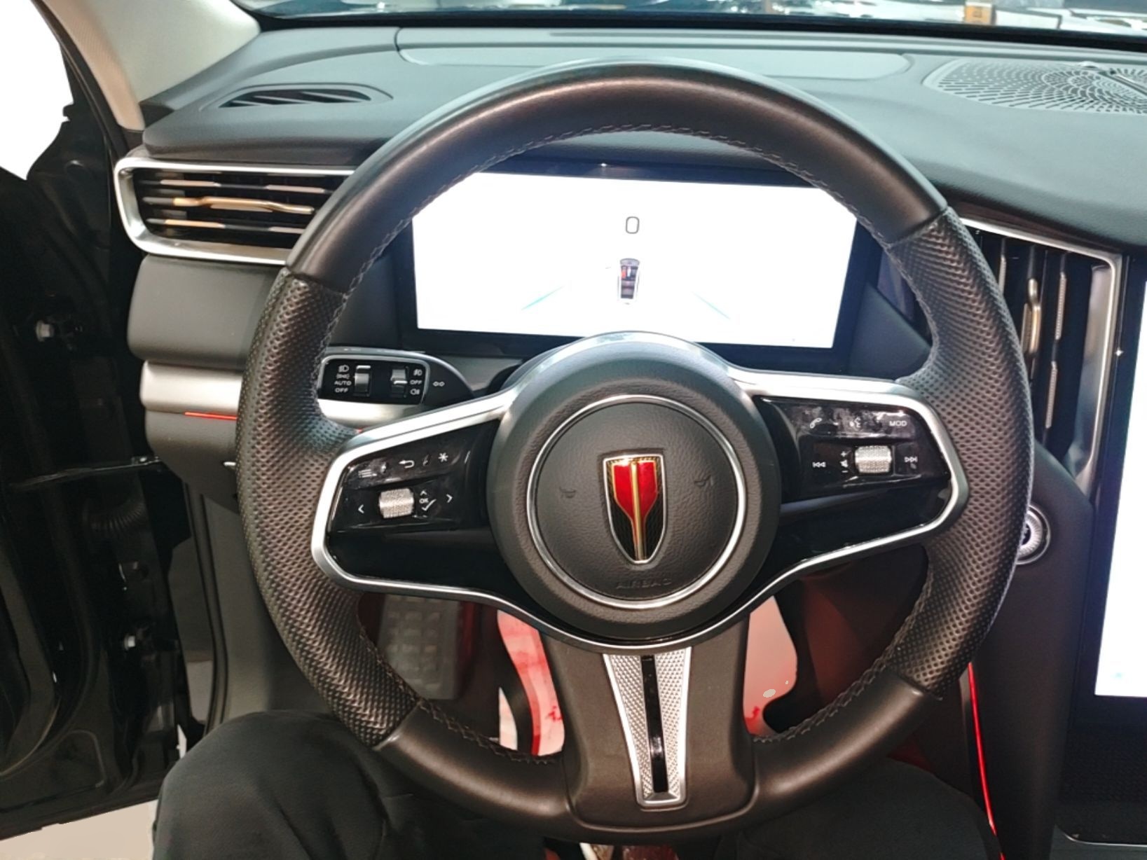 Hongqi HS7 PHEV 2024 2.0T PHEV Four-Wheel Drive Flagship Edition 7 Seats — снимка 13